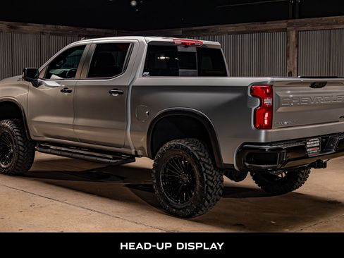 Used 2024 Chevrolet Silverado 1500 ZR2 w/ Technology Package image 7