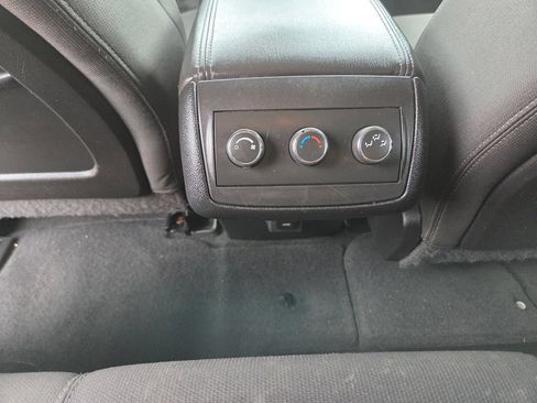 Used 2015 Chevrolet Traverse LT AWD/4WD image 46