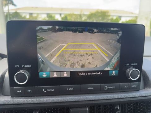 Used 2025 Honda CR-V Sport image 5