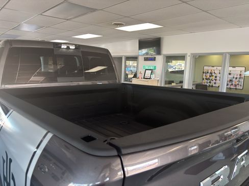 New 2025 RAM 2500 Laramie AWD/4WD image 29