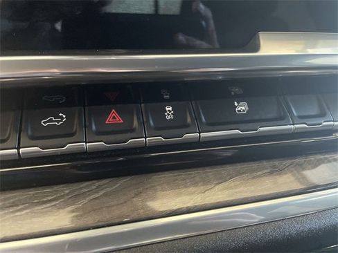 Certified 2025 Chevrolet Silverado 2500 LTZ w/ LTZ Premium Package image 29