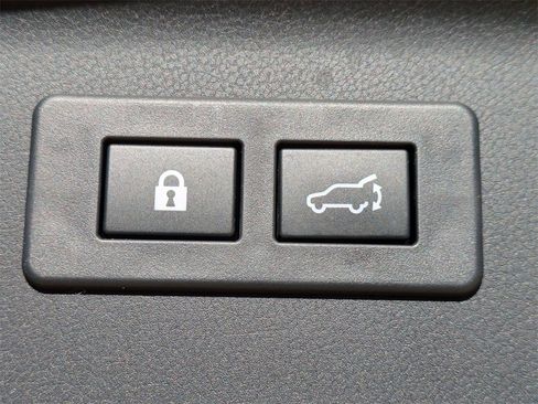 Certified 2025 Subaru Forester Limited w/ Popular Package #2 image 14