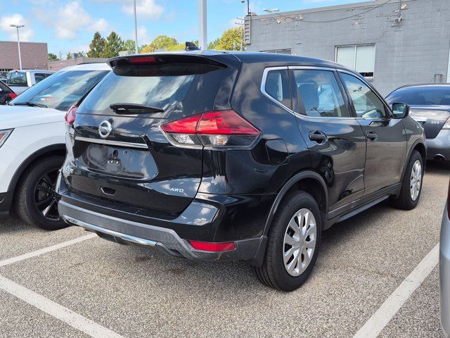 Used 2018 Nissan Rogue S AWD/4WD image 5