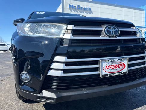 Used 2019 Toyota Highlander XLE image 13