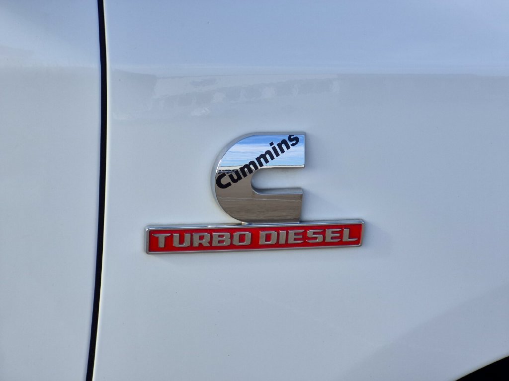 Used 2024 RAM 3500 Tradesman w/ Chrome Appearance Group AWD/4WD image 10