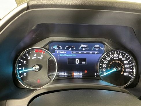 Used 2022 Ford F450 Platinum w/ FX4 Off-Road Package image 22