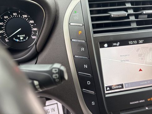 Used 2017 Lincoln MKC Reserve w/ Lincoln MKC Climate Package image 22