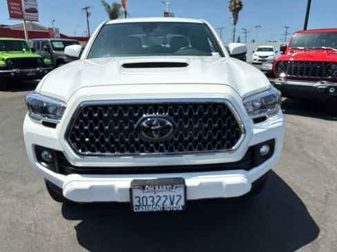 Used 2019 Toyota Tacoma TRD Sport RWD image 5