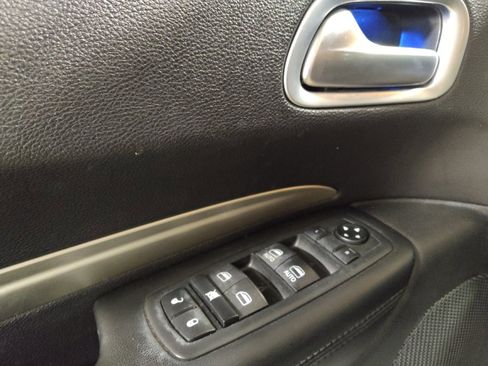 Used 2020 Dodge Durango SXT RWD image 27