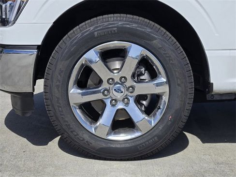 Used 2022 Ford F150 XLT w/ Equipment Group 302A High image 10