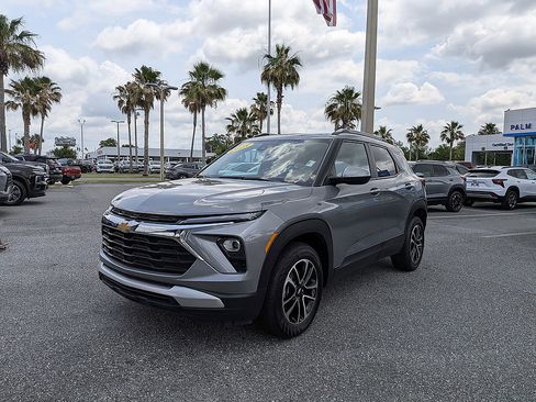 Certified 2025 Chevrolet TrailBlazer LT AWD/4WD image 27