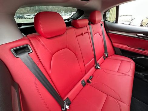 Used 2019 Alfa Romeo Stelvio Ti w/ Nero Edizione image 38