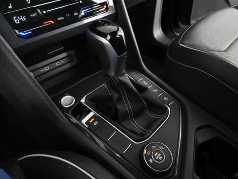 Used 2024 Volkswagen Tiguan SEL R-Line image 30