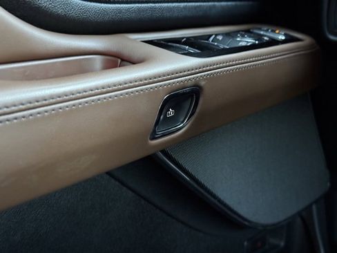 Used 2022 Lincoln Aviator Reserve w/ Elements Package Plus image 36