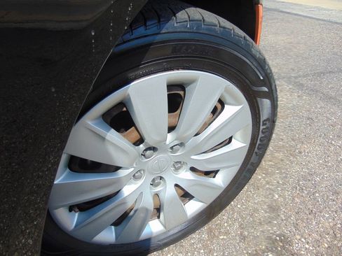 Used 2016 Chrysler 200 LX image 26