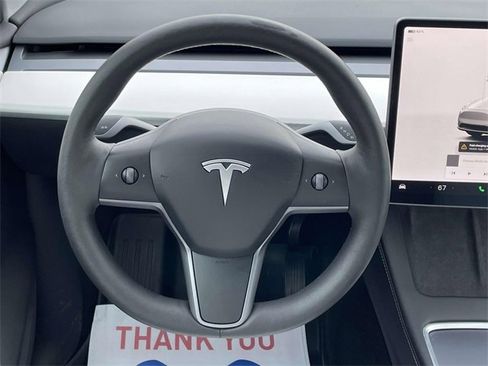 Used 2023 Tesla Model Y Long Range image 15