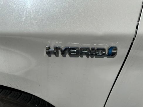 Used 2010 Toyota Prius Five FWD image 1