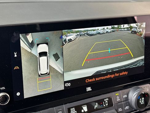 Used 2024 Toyota Grand Highlander AWD Hybrid image 20
