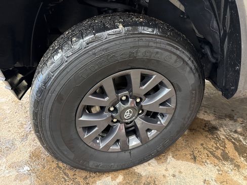 Used 2023 Toyota Tacoma SR5 image 4