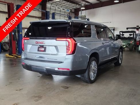 Used 2025 GMC Yukon XL Elevation w/ Technology Package RWD image 7
