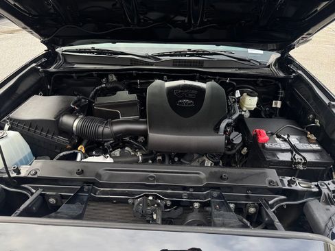 Used 2021 Toyota Tacoma Limited w/ Nightshade Package image 22