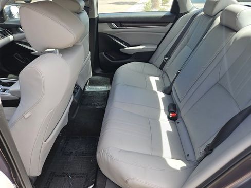 Used 2018 Honda Accord Touring image 24