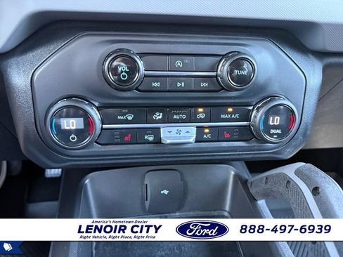 Certified 2023 Ford Bronco Big Bend w/ Sasquatch Package AWD/4WD image 24