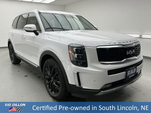 Used 2022 Kia Telluride SX w/ SX Prestige Package image 3