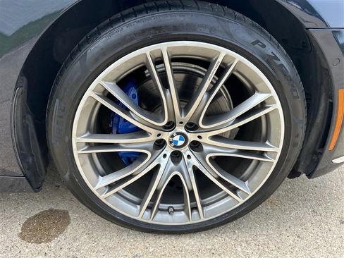 Used 2019 BMW 740i w/ Executive Package RWD image 28