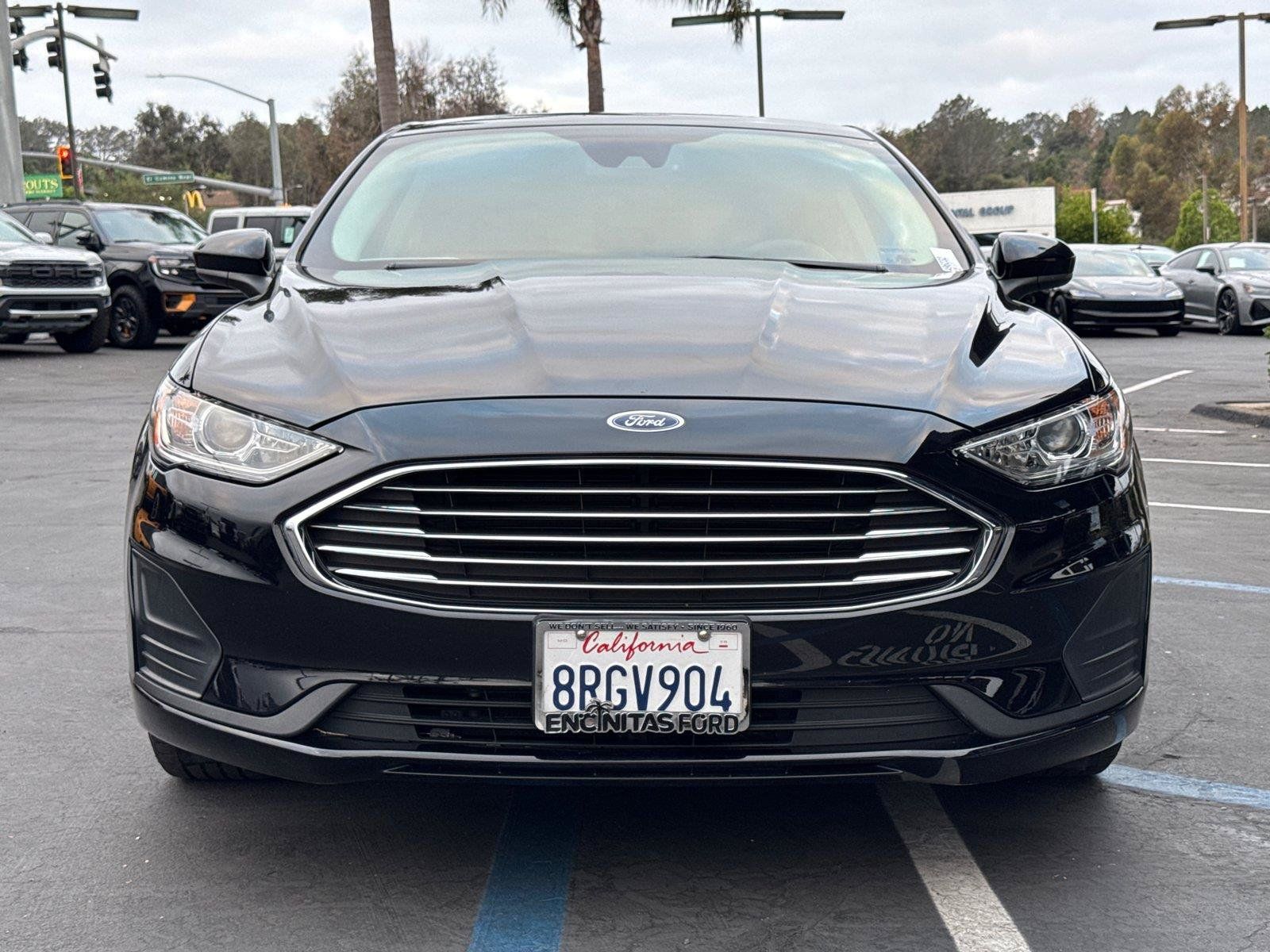 Used 2020 Ford Fusion SE FWD image 5