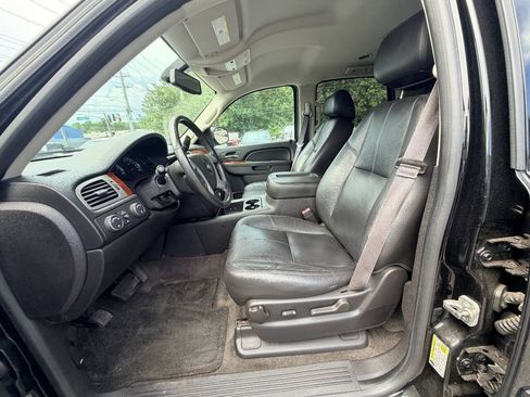 Used 2013 Chevrolet Tahoe LT AWD/4WD image 46