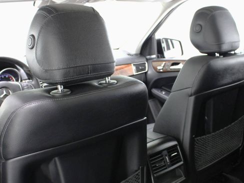Used 2017 Mercedes-Benz GLE 400 4MATIC image 34