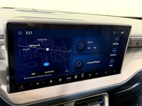 Used 2025 Ford Maverick Lobo image 30