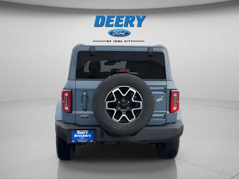 Used 2025 Ford Bronco Outer Banks image 5