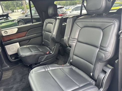 Used 2020 Lincoln Navigator L Reserve w/ Equipment Group 208A Reserve AWD/4WD image 25