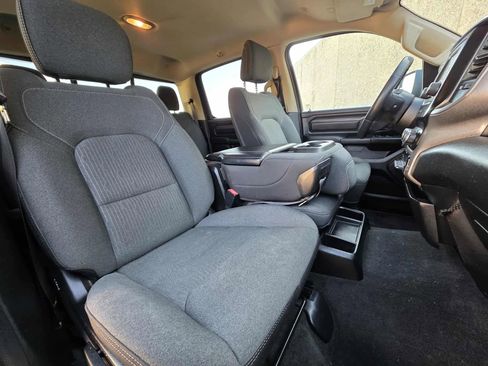 Used 2020 RAM 1500 Tradesman AWD/4WD image 14