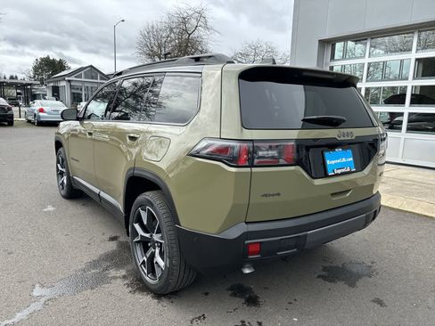 New 2026 Jeep Cherokee Overland image 3
