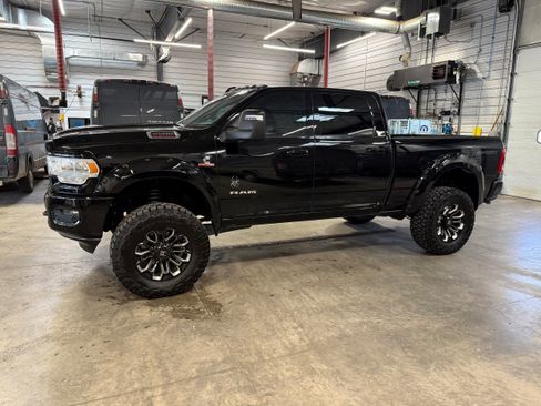 Used 2023 RAM 2500 Big Horn w/ Level B Equipment Group image 32