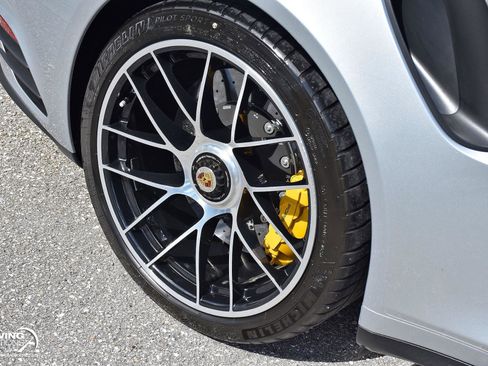 Used 2018 Porsche 911 4 Cabriolet image 13