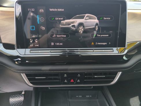 Used 2024 Volkswagen Atlas SE FWD image 38
