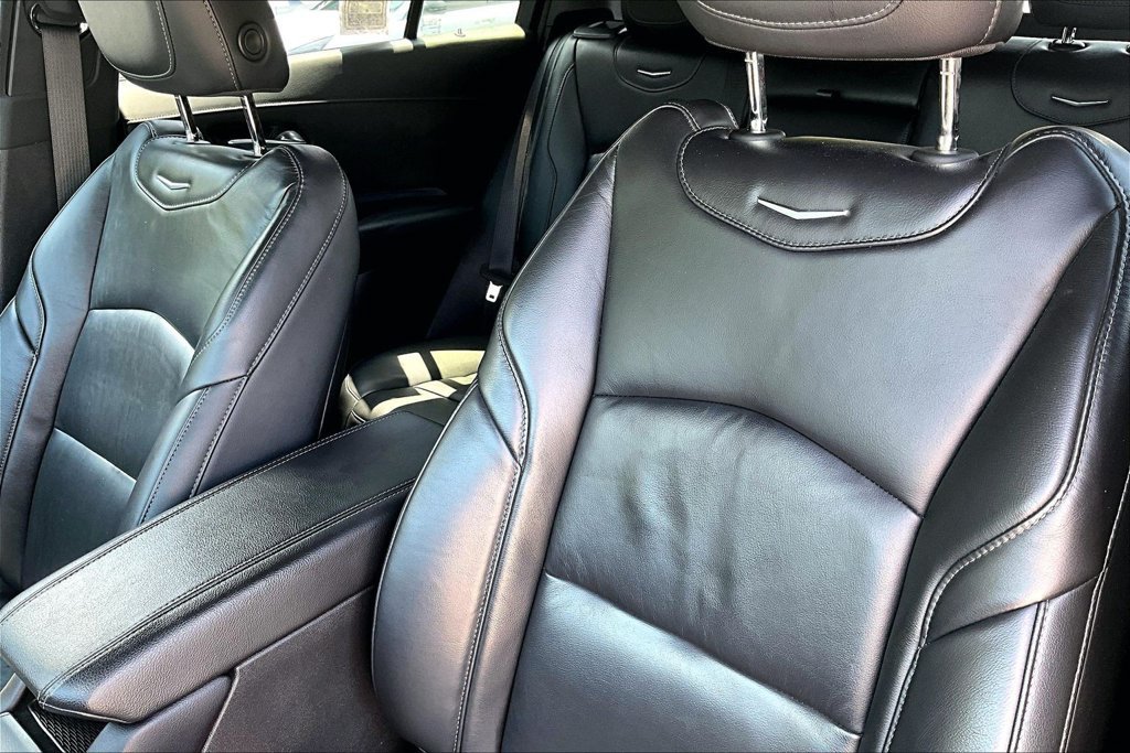 Used 2023 Cadillac XT4 Luxury AWD/4WD image 21