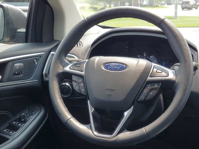 Used 2024 Ford Edge Titanium w/ Equipment Group 301A AWD/4WD image 32