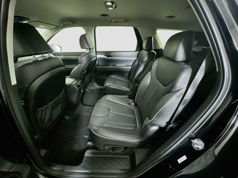 Used 2025 Hyundai Palisade SEL FWD image 29