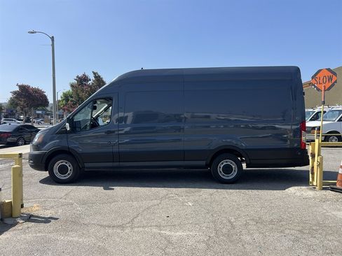 Used 2020 Ford Transit 250 148 High Roof Extended RWD image 4
