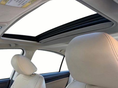 Used 2017 Subaru Legacy 2.5i Limited image 19