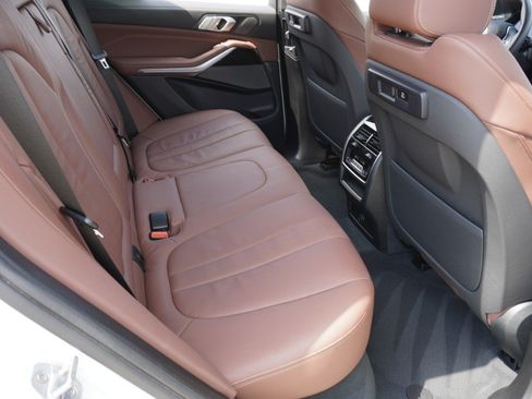 Used 2019 BMW X5 xDrive40i w/ Off-Road Package AWD/4WD image 32