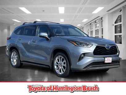 Used 2023 Toyota Highlander Limited