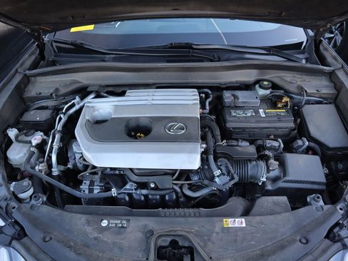 Used 2022 Lexus UX 200 image 12