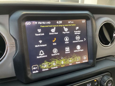 Used 2023 Jeep Gladiator Overland AWD/4WD image 25