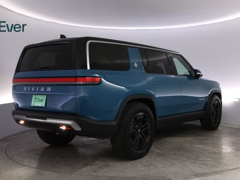 Used 2024 Rivian R1S Adventure AWD/4WD image 3